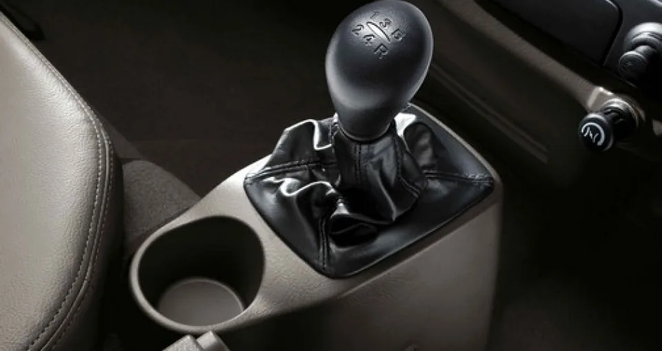 H100 Hightlights Interior1
