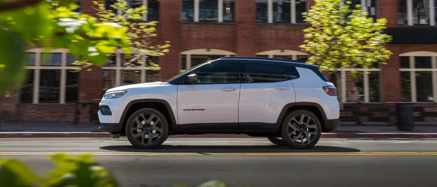 My26 Jeep Compass Gallery Exterior 2 Desktop.jpg..1440