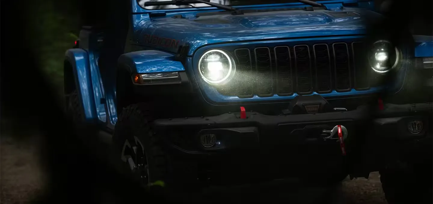 My26 Wrangler Gallery Expanded Exterior 2 Desktop V1.jpg..1440