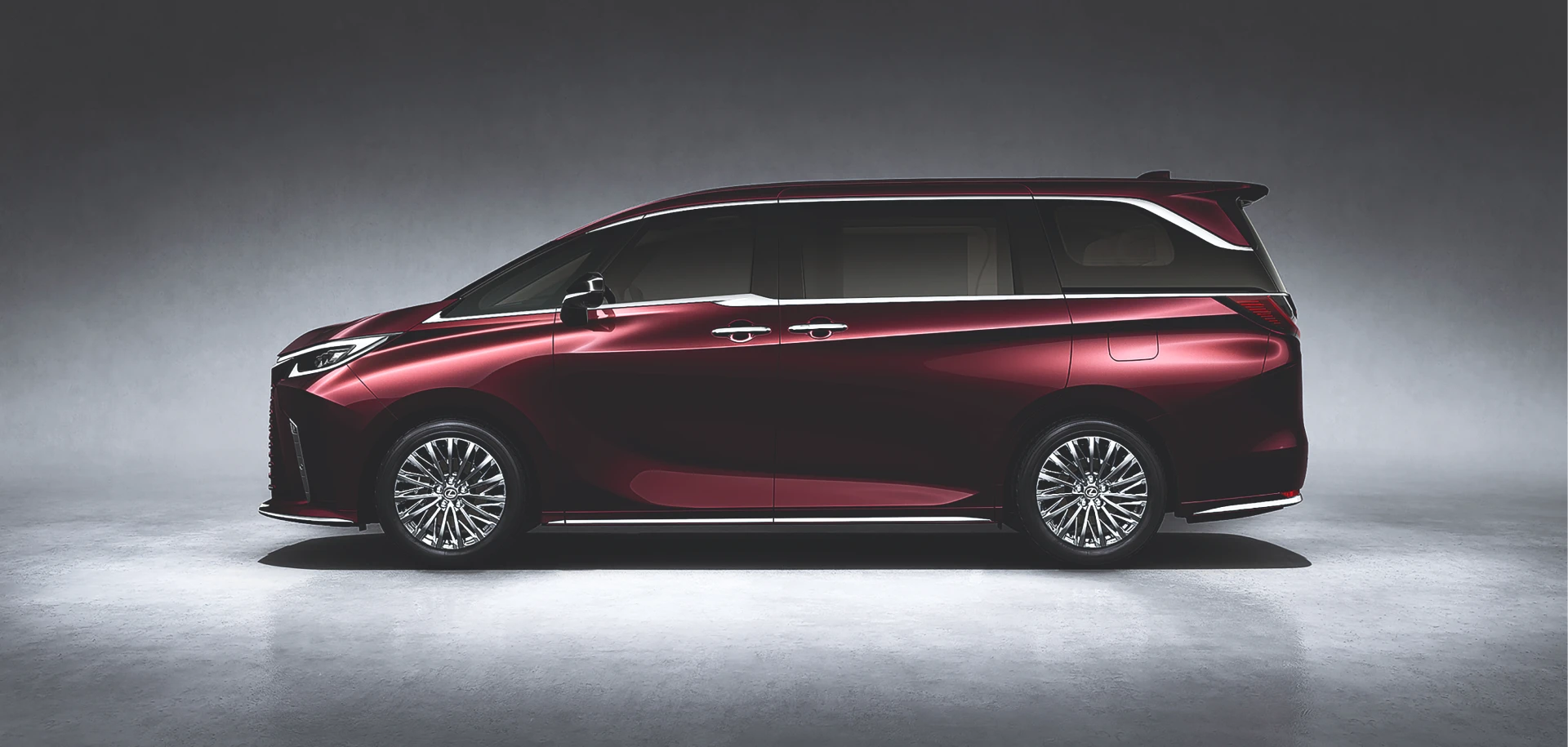 Exterior 7seater Red Des 1 5x