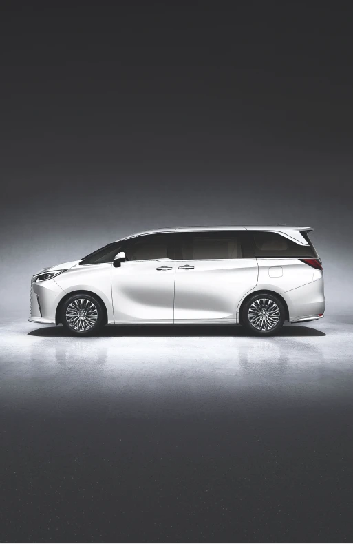Exterior 7seater White Mob 1 5x