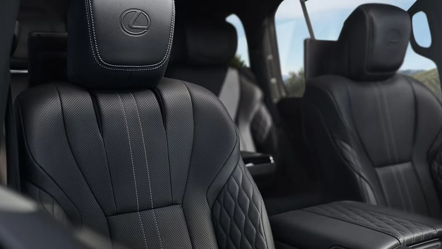Lexus Lx Gallery 2 Desktop 1440x810 Lex Lxg My22 0034