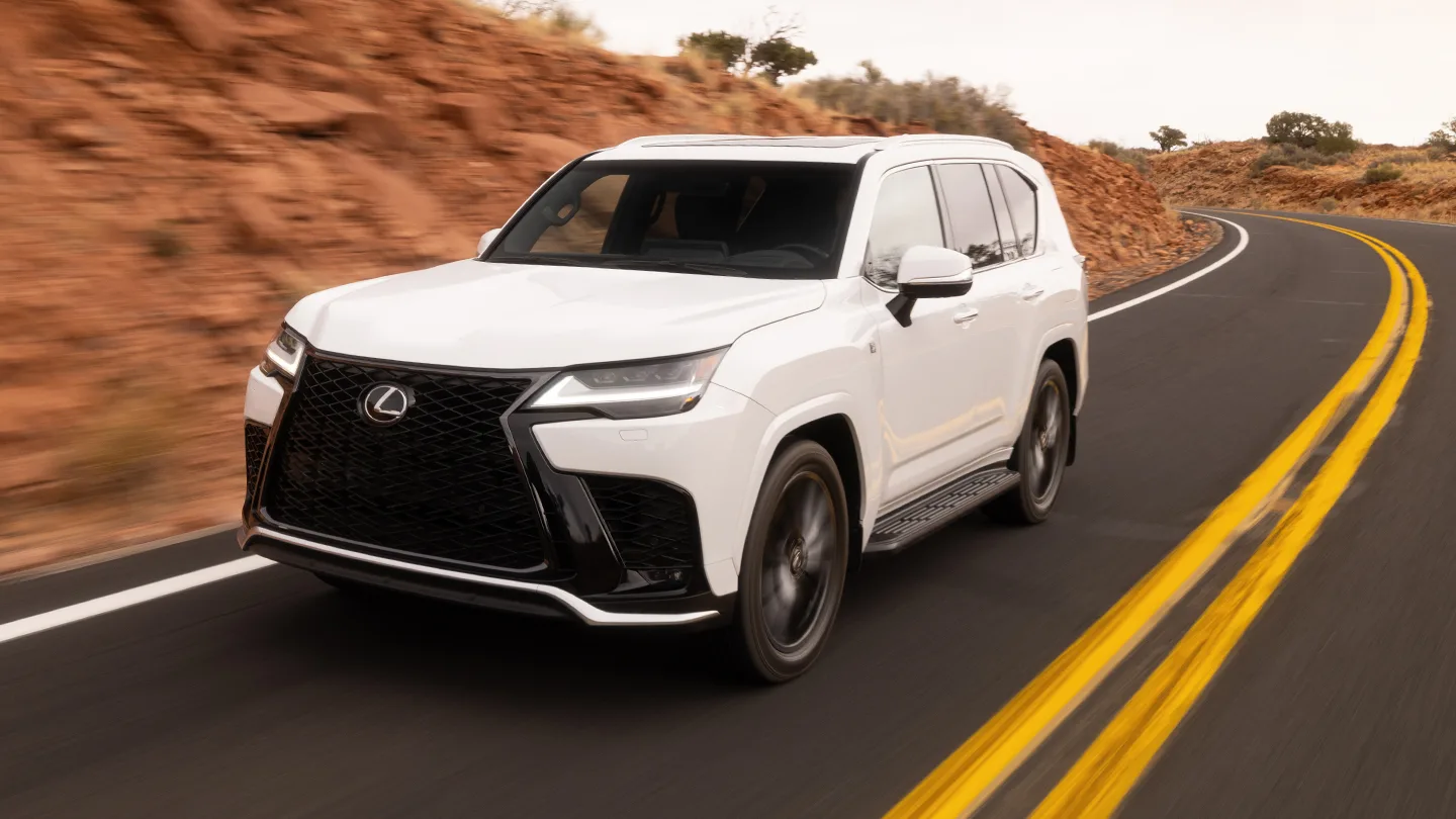Lexus Lx Fsport Gallery 1 Desktop 1440x810 Lex Lxg My25 0069