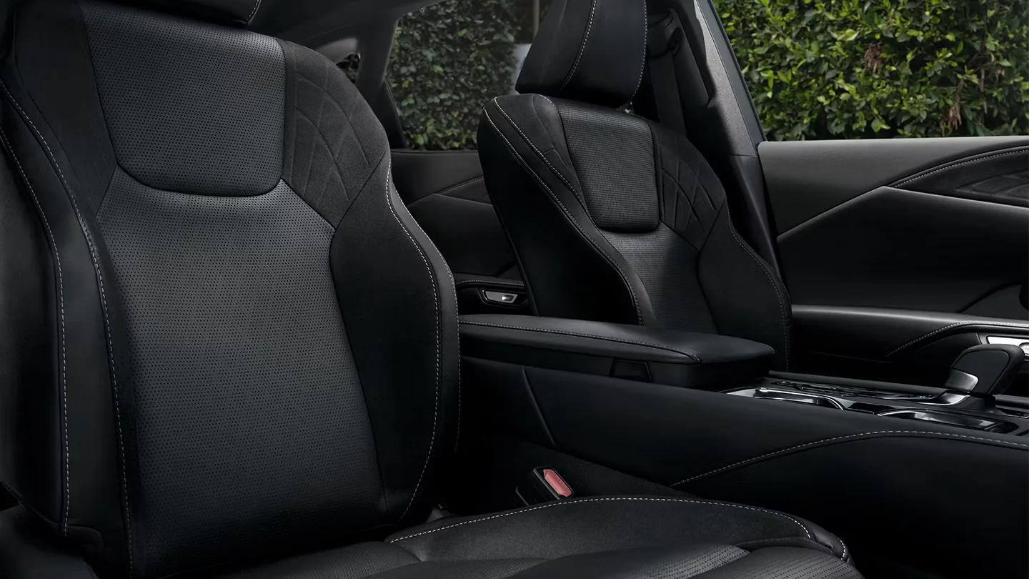 Lexus Rx Int Gallery 3 Desktop 1440x810 Lex Rxb My23 0007 01