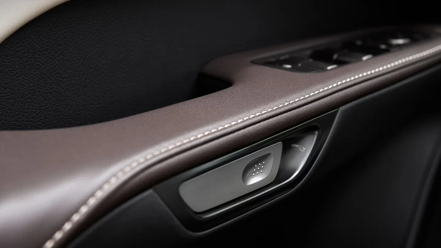 Lexus Rx Int Gallery 5 Desktop 1440x810 Lex Rxh My24 0040