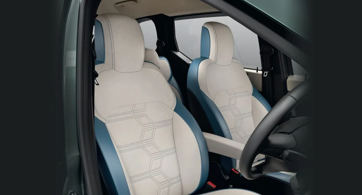 Int. Premium Suede & Leatherette Seats 1800x972 16feb.jpg.ximg.l 12 M.smart